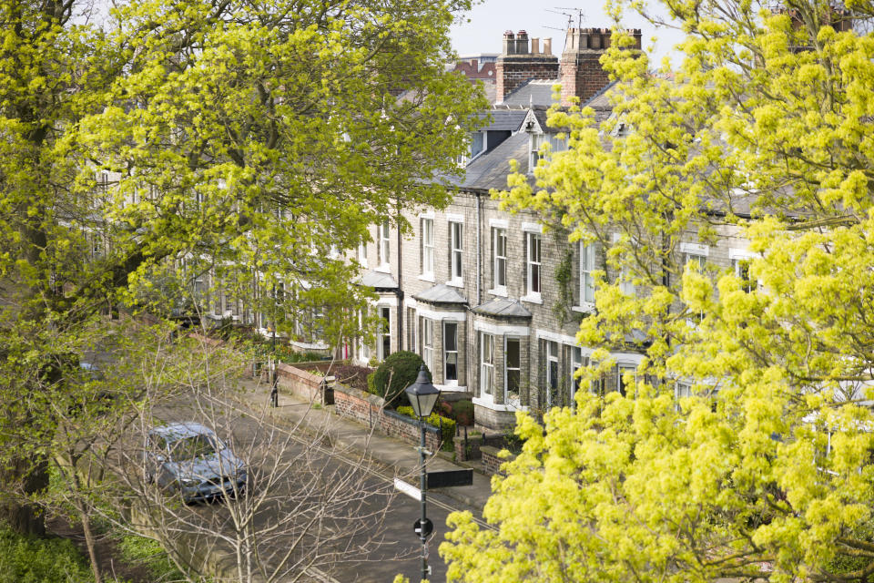 Period terraced houses in a historic residential area of ​​York, UK Average house prices