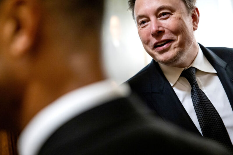 No judge with Tesla shares should hear cases involving Elon Musk, regulator argues