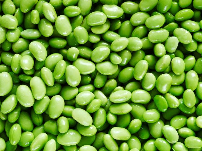 A pile of edamame beans