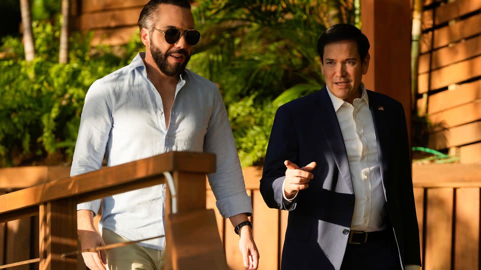 The American State Secretary Marco Rubio meets President Nayib Bukele in his home on Lake Coatepeque in El Salvador, Monday 3 February 2025. - Mark Schiefelbein/AP