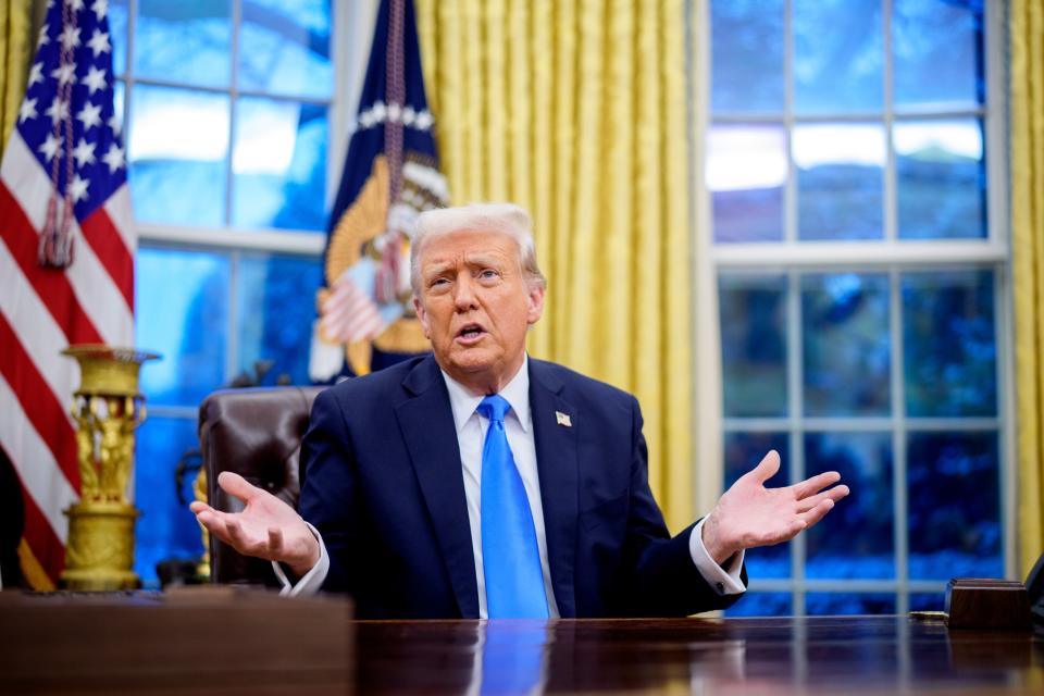 The US President Donald Trump speaks during an executive order in the Oval Office in the White House on 11 February 2025 in Washington, DC. / Andrew Harnik/ Getty images