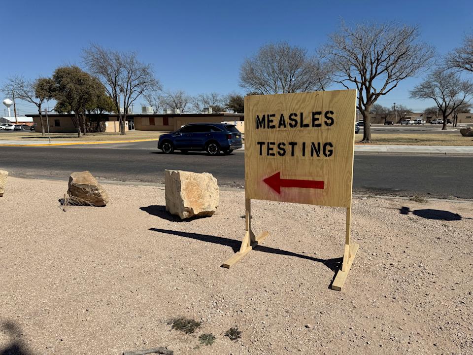 Plate "measles" is seen as an outbreak in Gaines County, Texas, has expressed concern about his distribution to other parts of the state, in Seminole, Texas, US, 25 February 2025.