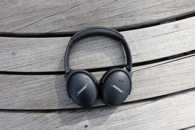 Bose's QuietComfort 45 are good wireless noise canceling headphones for those who put comfort above all else.