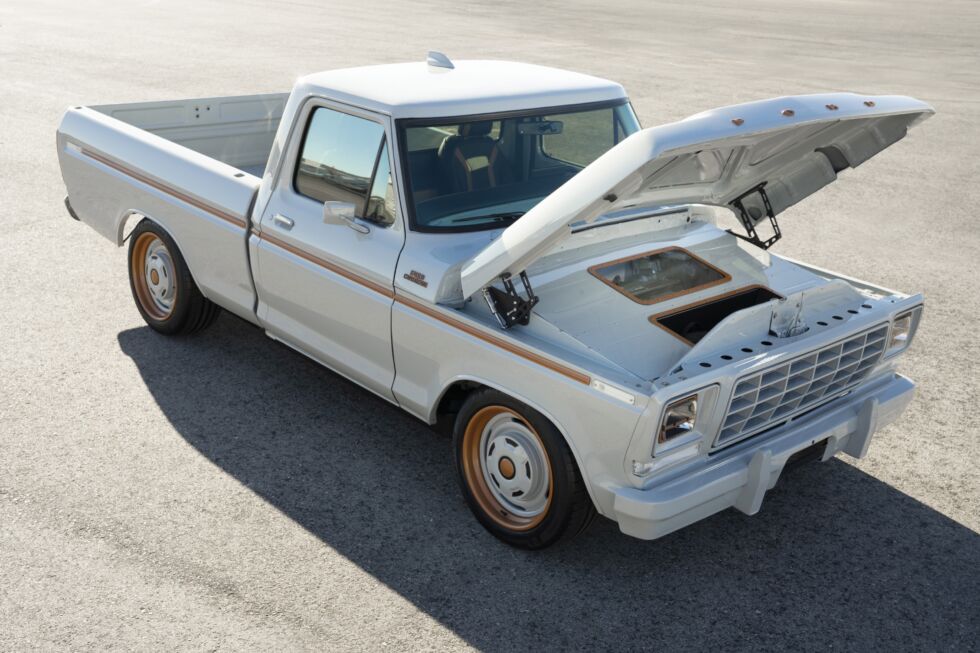 Ford built the F-100 Eluminator to show off its new Mustang Mach-E-derived electric crate engines.