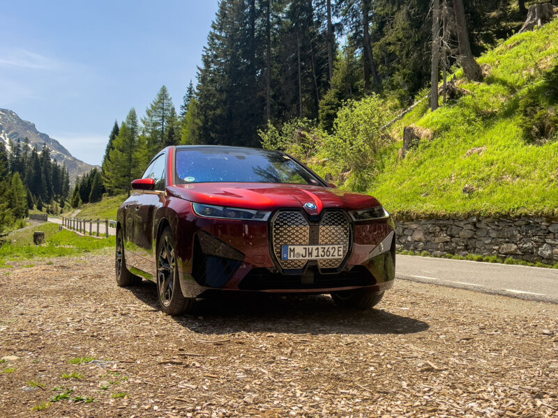 We expect controversial styling from BMW, but the face of the iX is starting to grow on me.