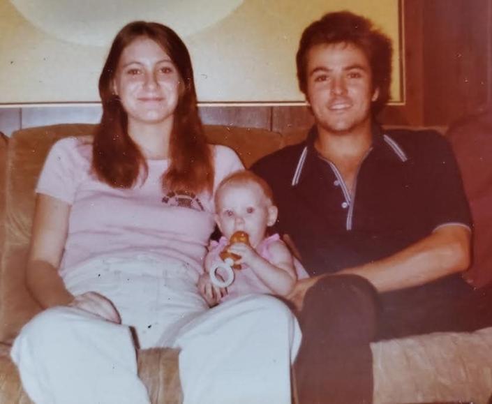 Family photo of Tina Gail Linn, Hollie Marie Clouse and Harold Dean Clouse.  Murdered in 1980 and discovered in early 1981, Hollie's body was never found and it is possible she is still alive.