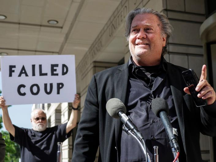 Steve Bannon court sign