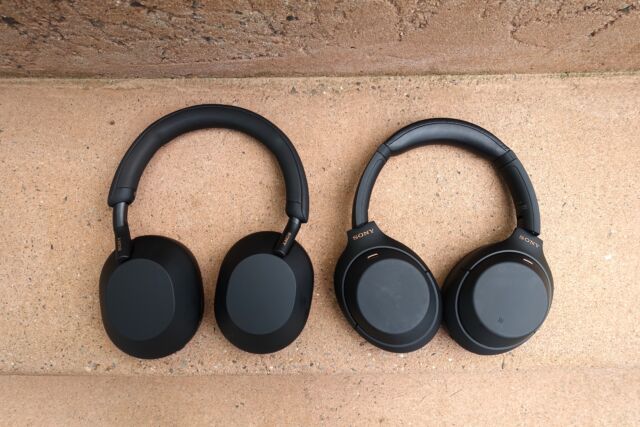 Sony's WH-1000XM5 (left) and WH-1000XM4 (right) wireless noise canceling headphones.  Sony promises improved active noise cancellation and audio quality with the XM5s.