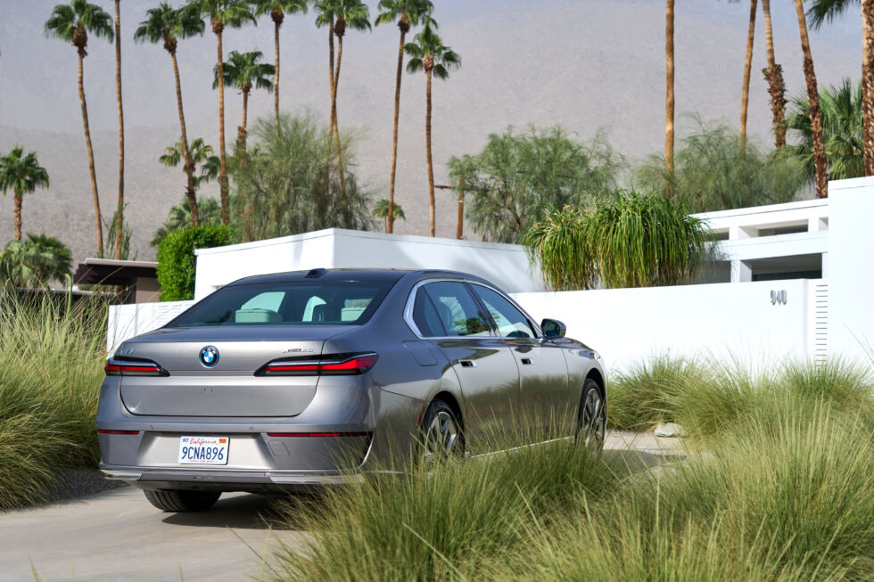 This is the second BMW 7 Series launch in Palm Springs that Ars has attended;  someone must love mid-century architecture as much as I do.