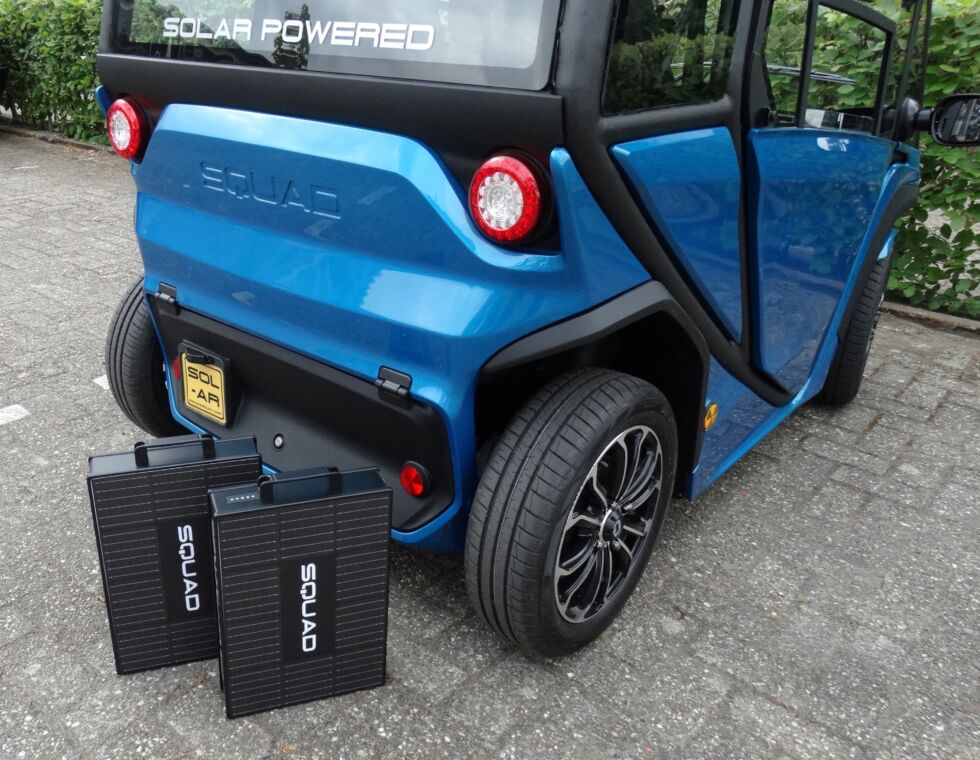 The 6.4 kWh battery packs are removable.