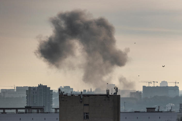 Smoke rises after a Russian missile strike, amid the Russian attack on Ukraine, in Kiev, Ukraine on December 31, 2022. REUTERS/Vladyslav Sodel