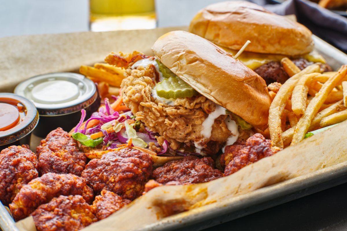 Fried chicken sandwich in tray