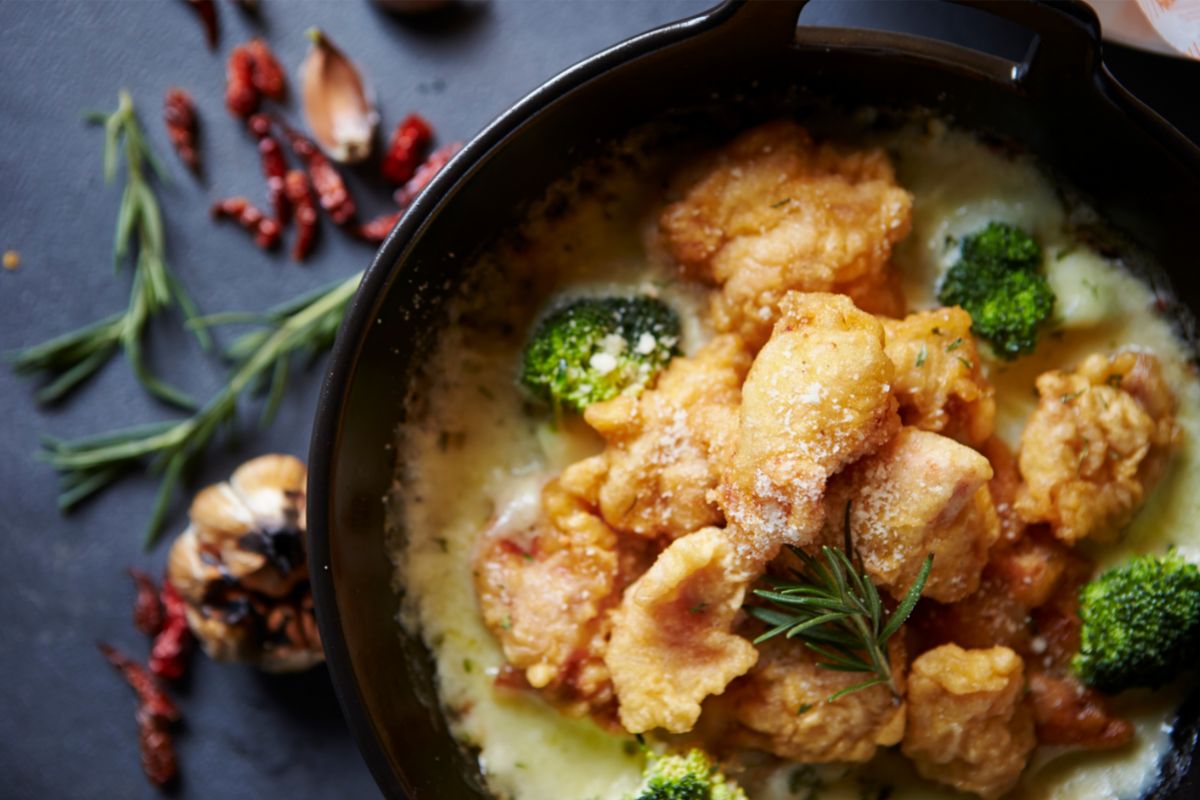 Fried chicken with cheese