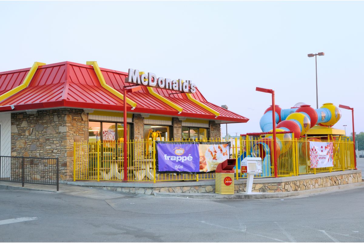 McDonalds fast food restaurant