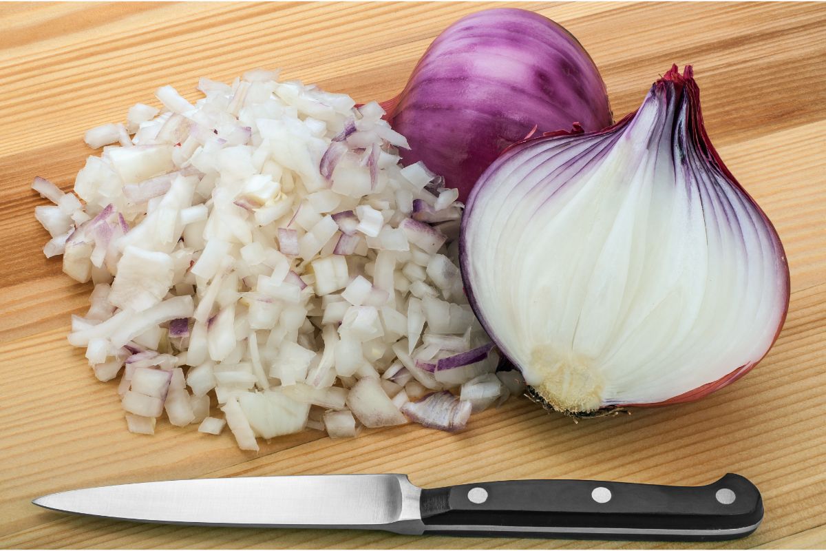 Chopped onion and knife